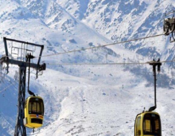 GULMARG WINTER SNOW TOUR PACKAGE 3 Nights 4 Days